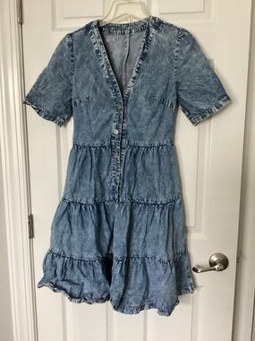 Light Wash Tiered Denim Button-Front Dress